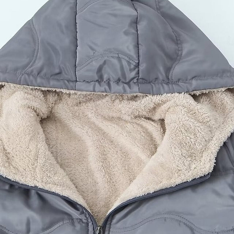 Warme Jacke mit Kapuze und Reißverschluss für Frauen