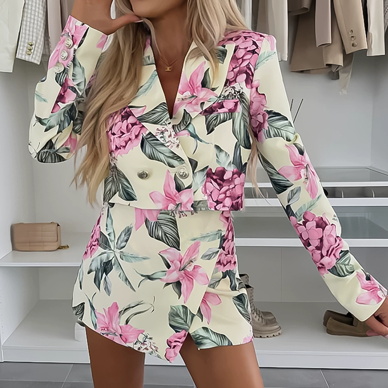 Picture Perfect – Kurzer Blazer mit botanischem Blumendruck und langen Ärmeln und Revers