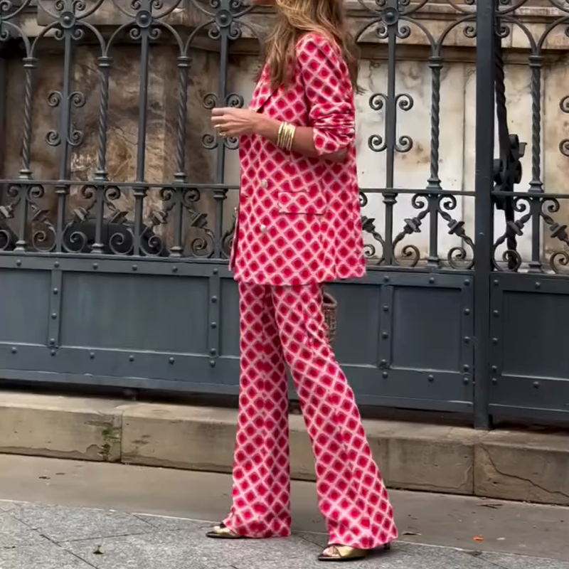 Modisches pink kariertes Set für Damen – Blazer und Hose