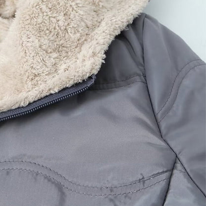 Warme Jacke mit Kapuze und Reißverschluss für Frauen