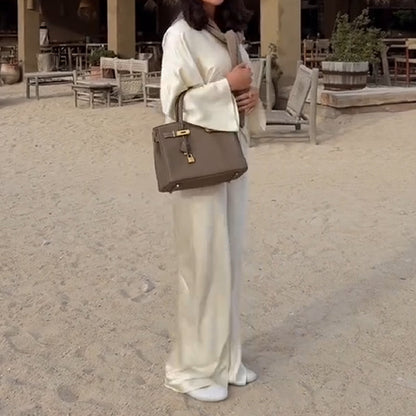 Elegantes Set: Langarm-Top und Hose mit weitem Bein