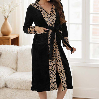 🎅Christmas offers 49% discount🎁🎄Cozy women's bathing dress with hood and leopard print