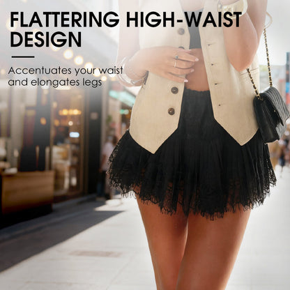 Modischer plissierter Minirock mit Spitzenbesatz